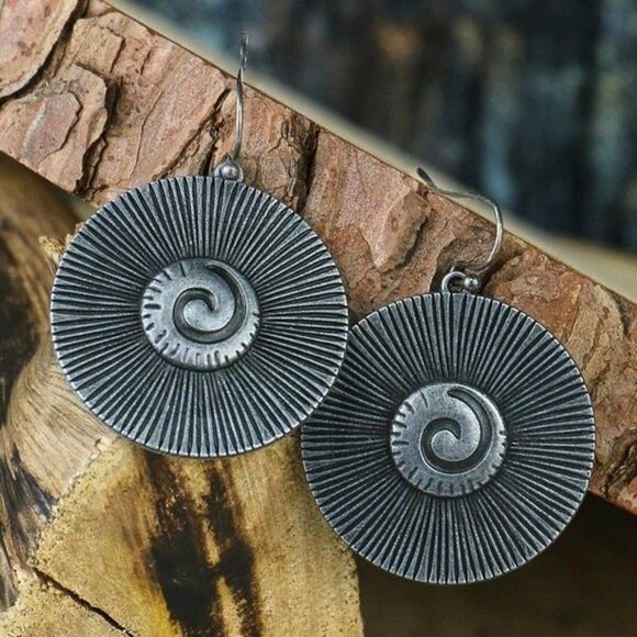 Artisan Metal Steampunk Grunge Ethnic Round Drop Earrings NEW 2A2 - Picture 2 of 9